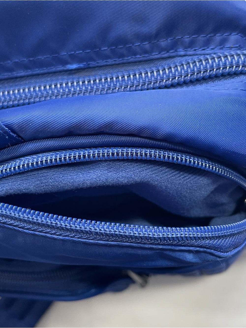 NEW Lug Tuk Tuk Travel Bag Cobalt Blue Quilted Pockets Stroller Straps NWT - Picture 11 of 16